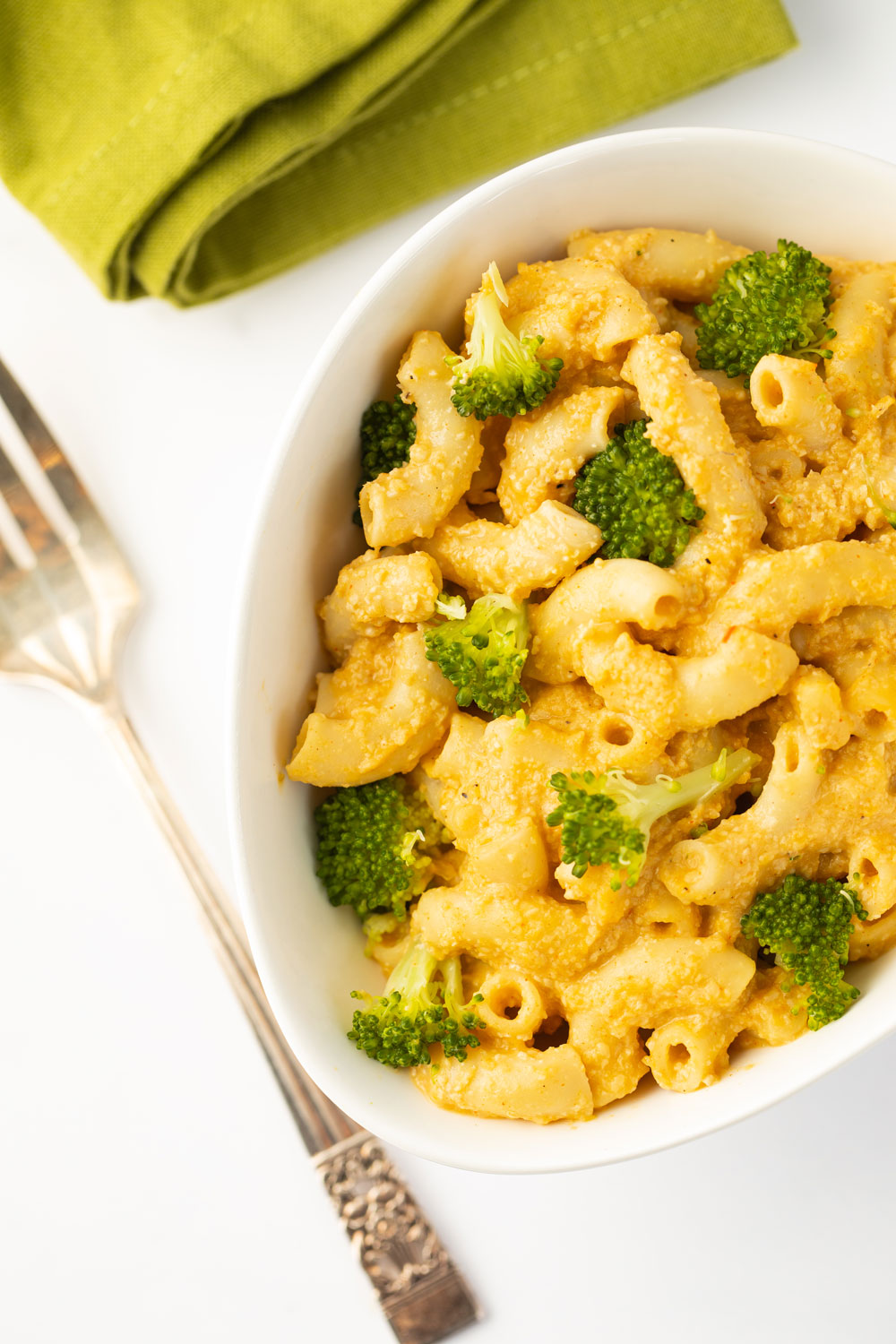 mac and cheese, pasta, vegan, high fiber, plant based, dairy free, broccoli