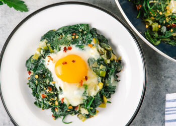 Greek-Style Eggs with Leeks and Feta